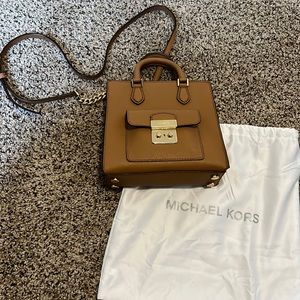 Michael Kors excellent condition purse.